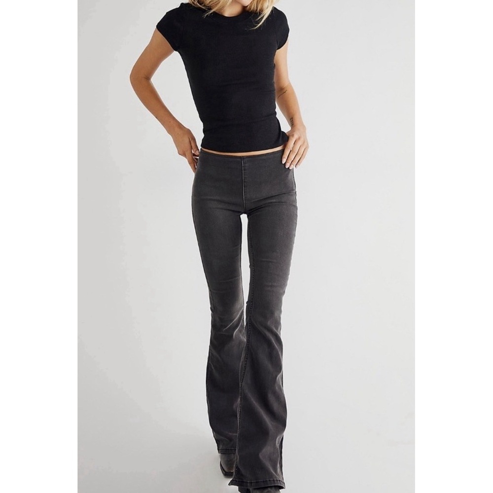 Free People We The Free Pull On Flare Jeans Mid Rise Faded Black 26